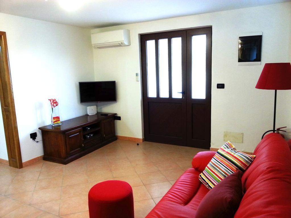Villa Lara Karojba Room photo